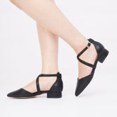 Inaya Black